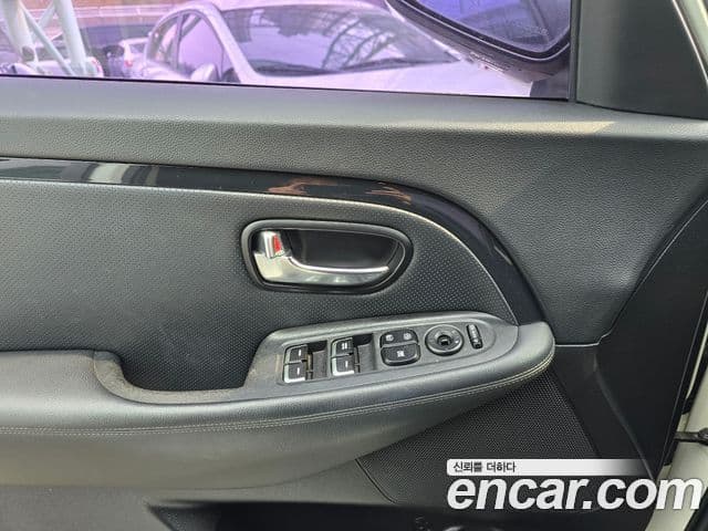 Kia All New Carens Prestige, 2014 15