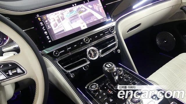 Bentley Flying Spur 3세대 4.0 Azure, 2023 8