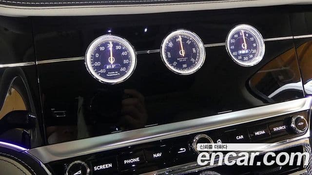 Bentley Flying Spur 3세대 4.0 Azure, 2023 16