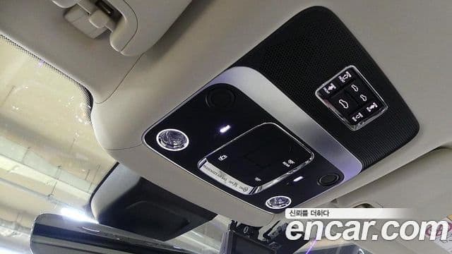 Bentley Flying Spur 3세대 4.0 Azure, 2023 19