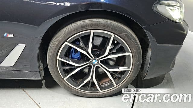 BMW 5시리즈 (G30) 530i M Sport, 2022 все фото