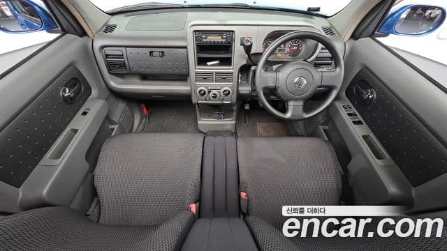 Nissan 큐브 Z11, 2004 7
