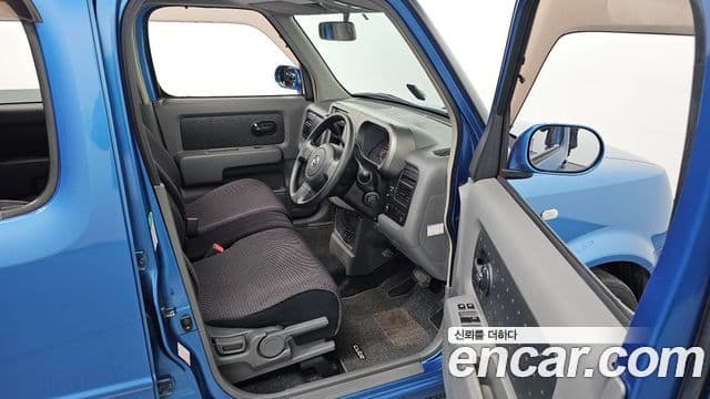 Nissan 큐브 Z11, 2004 10