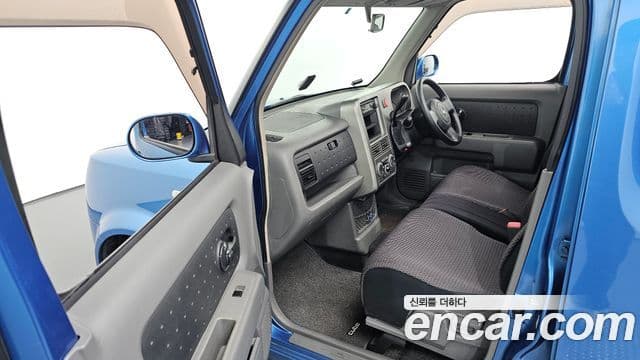 Nissan 큐브 Z11, 2004 12