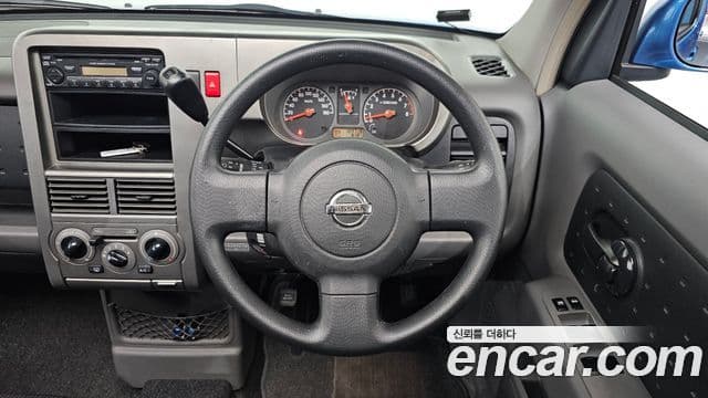 Nissan 큐브 Z11, 2004 15