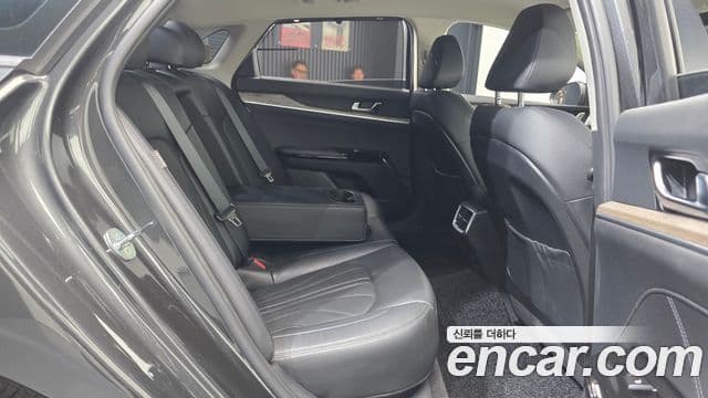 Kia K5 3세대 Signature, 2021 12