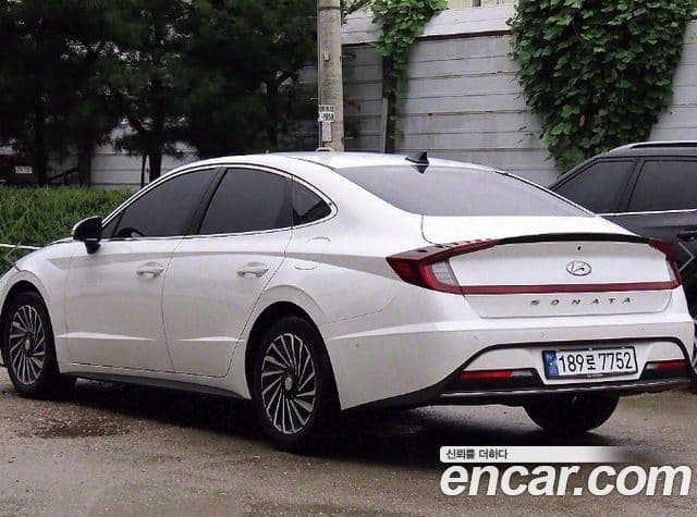 Hyundai Sonata гибрид (DN8) Premium Plus, 2022 3