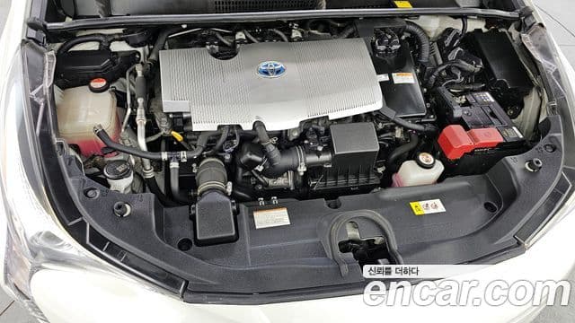 Toyota 프리우스 4세대 1.8 E, 2016 6