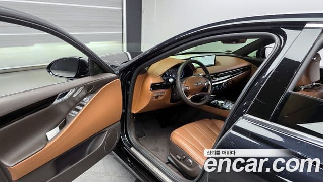 Genesis G80 (RG3) бензин 2.5 турбо 2WD, 2023 10