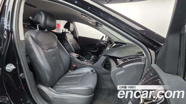 Hyundai Grandeur HG Premium, 2014 10