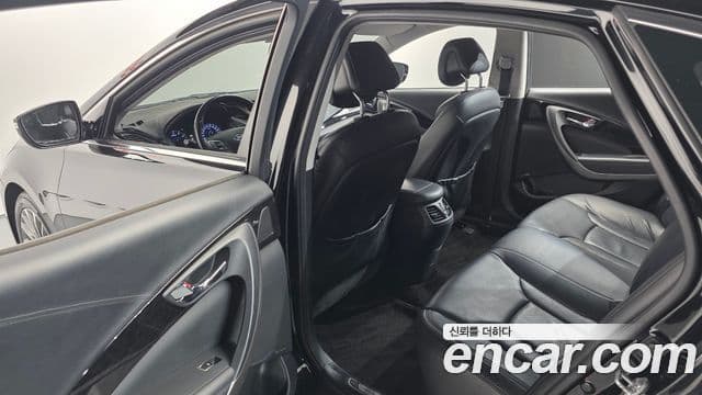 Hyundai Grandeur HG Premium, 2014 17