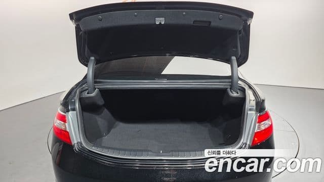 Hyundai Grandeur HG Premium, 2014 20