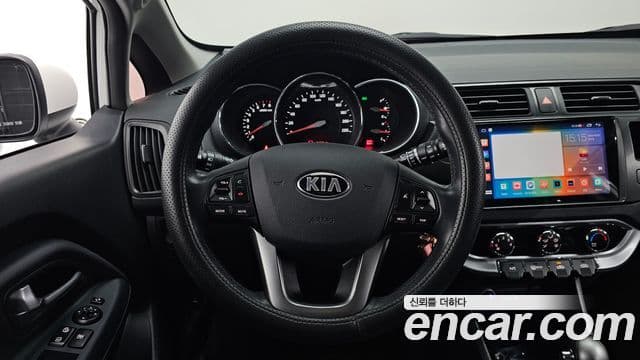 Kia All New Pride Deluxe, 2014 13