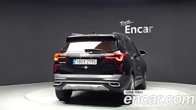 Kia Seltos Signature, 2023 4