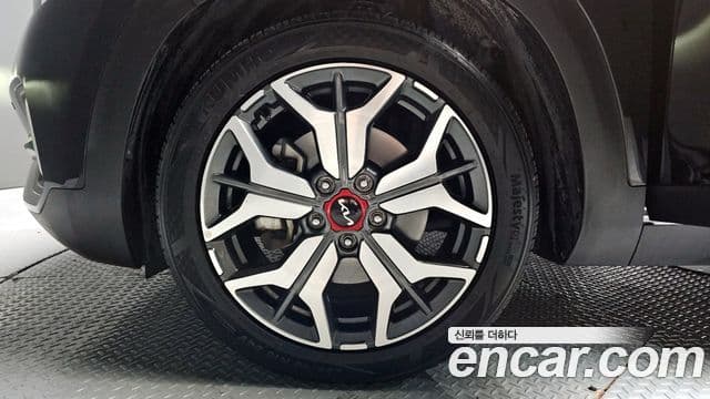 Kia Seltos Signature, 2023 все фото