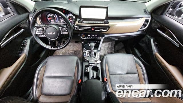 Kia Seltos Signature, 2023 7