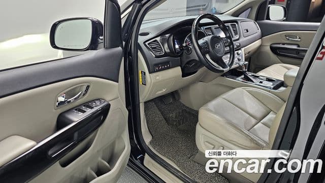 Kia The / новый New Carnival Special, 2019 11