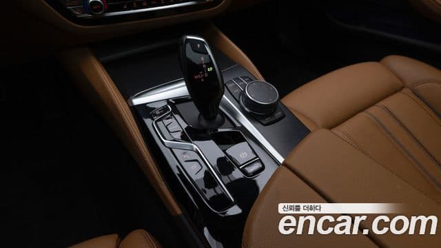 BMW 5시리즈 (G30) 520i M Sport, 2023 9