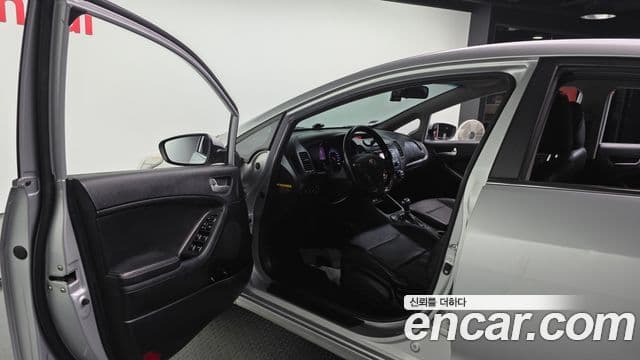 Kia K3 Luxury, 2015 10