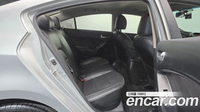 Kia K3 Luxury, 2015 12