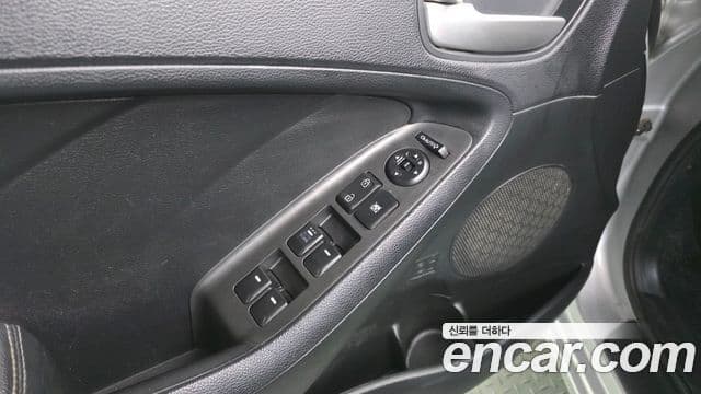 Kia K3 Luxury, 2015 16