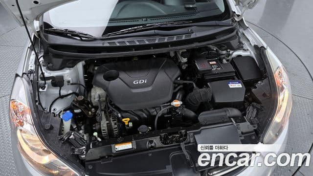 Hyundai Avante MD M16 GDI top, 2011 6