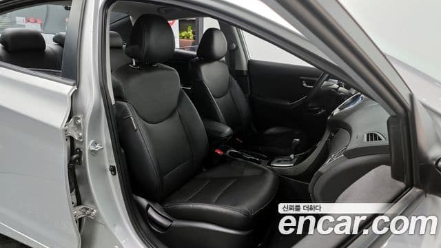 Hyundai Avante MD M16 GDI top, 2011 10