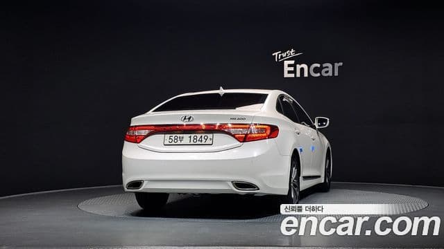 Hyundai Grandeur HG Modern, 2014 4