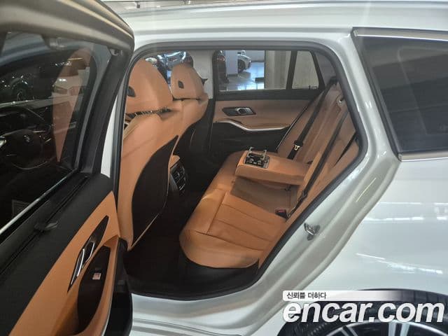 BMW 3시리즈 (G20) 320i Туринг (Touring), 2025 11