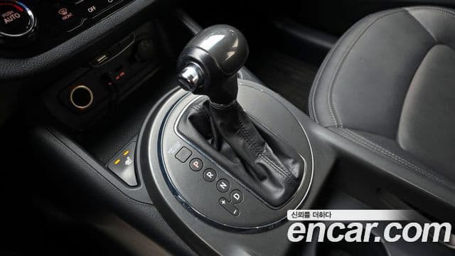 Kia Sportage R топовая версия, 2012 9