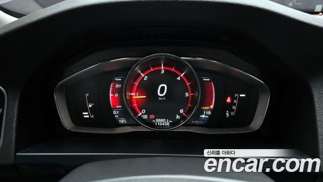 Volvo S60 2세대, 2015 8