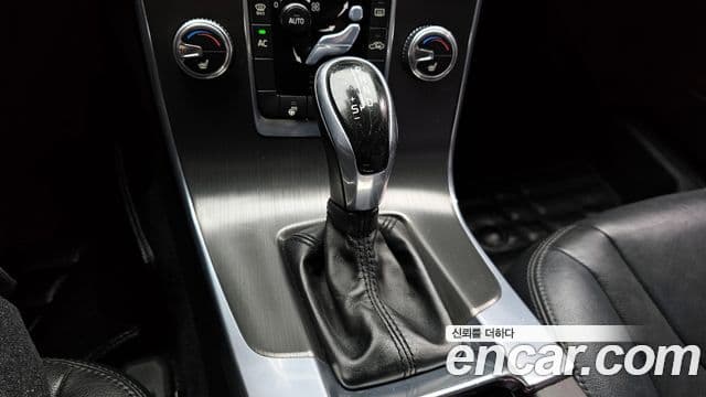 Volvo S60 2세대, 2015 9