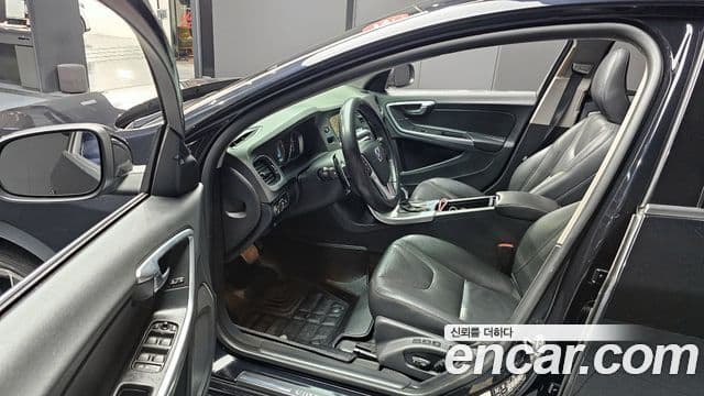 Volvo S60 2세대, 2015 10