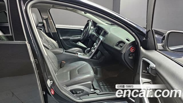 Volvo S60 2세대, 2015 11