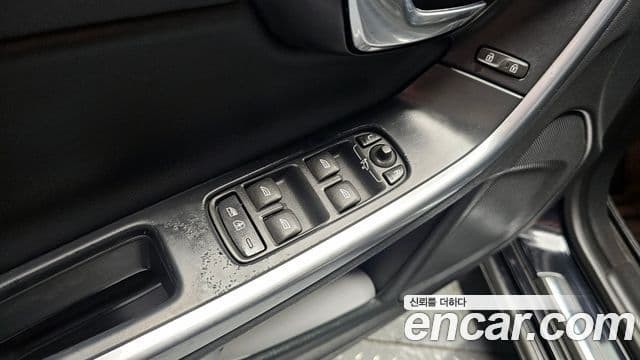 Volvo S60 2세대, 2015 18