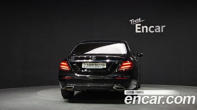 Mercedes-Benz E-класс W213 Avantgarde, 2020 4