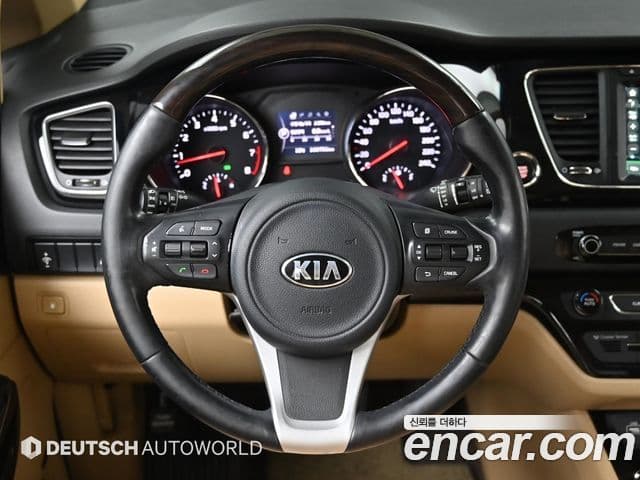 Kia All New Carnival President, 2016 13