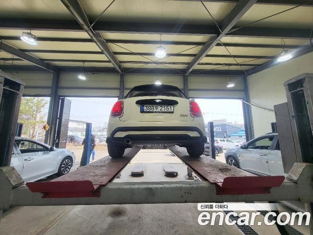 Mini Cooper 3세대, 2023 2