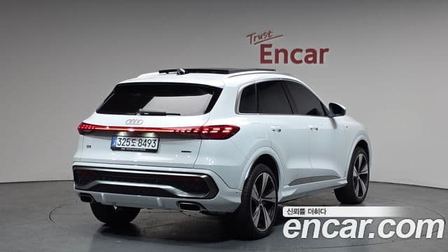 Audi Q5 (80A) 40 TFSI Quattro S Line, 2025 2