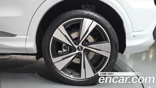 Audi Q5 (80A) 40 TFSI Quattro S Line, 2025 все фото