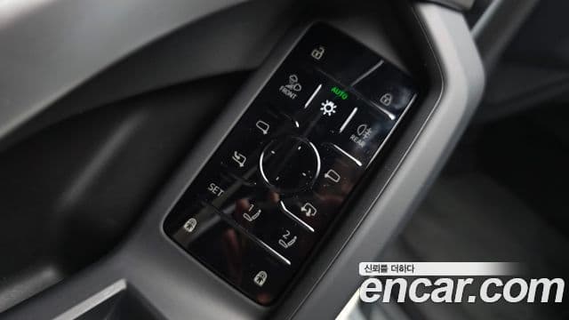 Audi Q5 (80A) 40 TFSI Quattro S Line, 2025 19