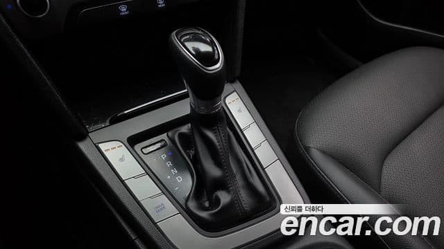 Hyundai Avante AD 1.6 GDI Value Plus, 2017 9