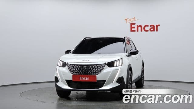 Peugeot e-2008 2세대 EV GT, 2023 3