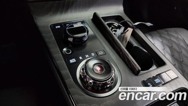 Genesis G80 (RG3) чёрный, 2026 9