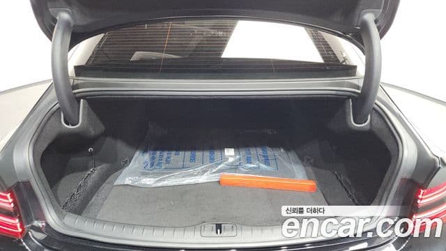 Genesis G80 (RG3) чёрный, 2026 20