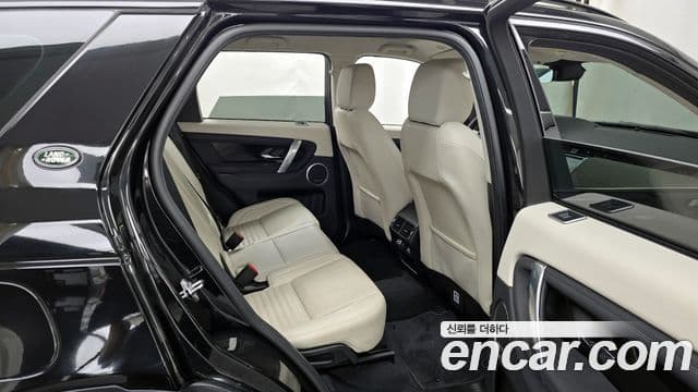 Land Rover Discovery Sport 2세대 P250 SE, 2023 12