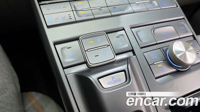 Hyundai NEXO Premium, 2023 9