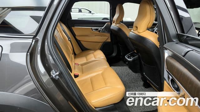 Volvo V90 Cross Country B5 Pro AWD, 2021 12