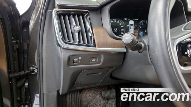 Volvo V90 Cross Country B5 Pro AWD, 2021 16