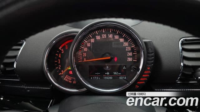 Mini Cooper D 클럽맨 2세대, 2016 8